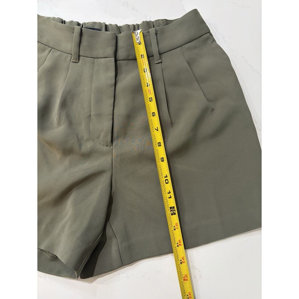 Quince Stretch Crepe Pleated Olive Green Shorts Size 6 Classic Summer Beach - Picture 4 of 6